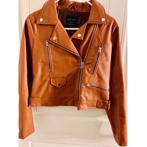 WOMENS LEATHER JACKET